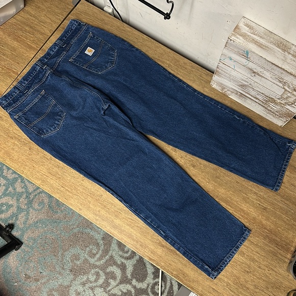 Authentic Carhartt great shape green tag designed exclusively for rental jeans - Picture 9 of 9